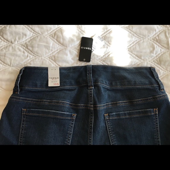 Torrid Jeggings NWT. Size 10 Short - Picture 4 of 6